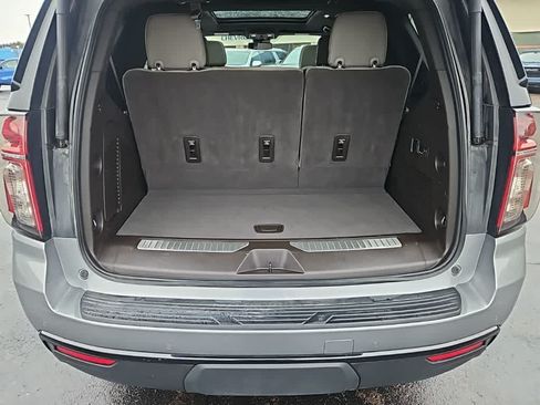 Used 2023 Chevrolet Tahoe Z71 w/ Luxury Package AWD/4WD image 22