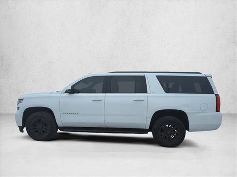 Used 2019 Chevrolet Suburban LT image 5