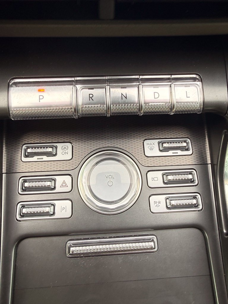 Used 2025 Lincoln Nautilus Premier w/ Equipment Group 102A AWD/4WD image 15