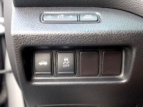 Used 2015 Nissan Altima 2.5 SV image 58