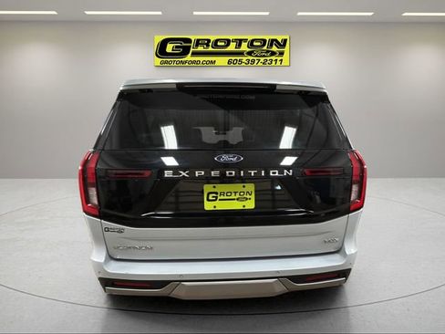 Used 2025 Ford Expedition Max Platinum image 3