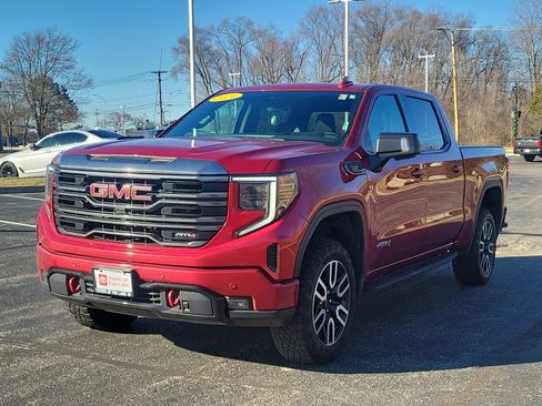 Used 2024 GMC Sierra 1500 AT4 w/ Technology Package image 2