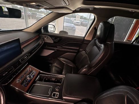 Used 2020 Lincoln Aviator Reserve w/ Equipment Group 202A AWD/4WD image 21