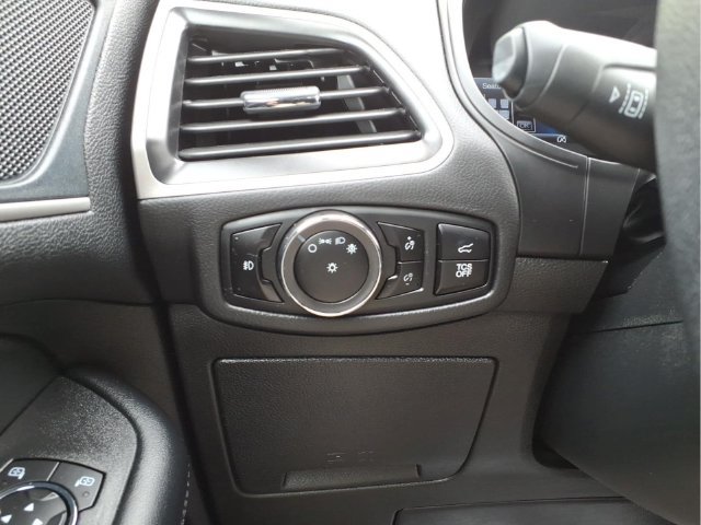 Used 2024 Ford Edge SEL w/ Convenience Package AWD/4WD image 13