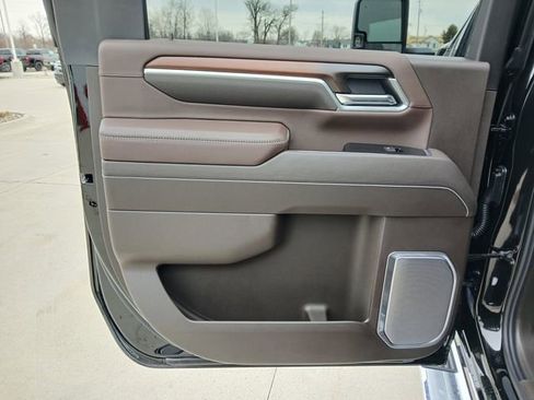 New 2026 GMC Sierra 2500 Denali w/ Denali Reserve Package image 13