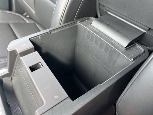 Certified 2023 Ford Explorer XLT w/ Equipment Group 202A image 17