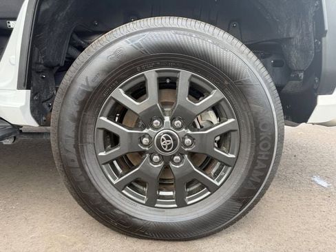 Used 2025 Toyota 4Runner SR5 image 8