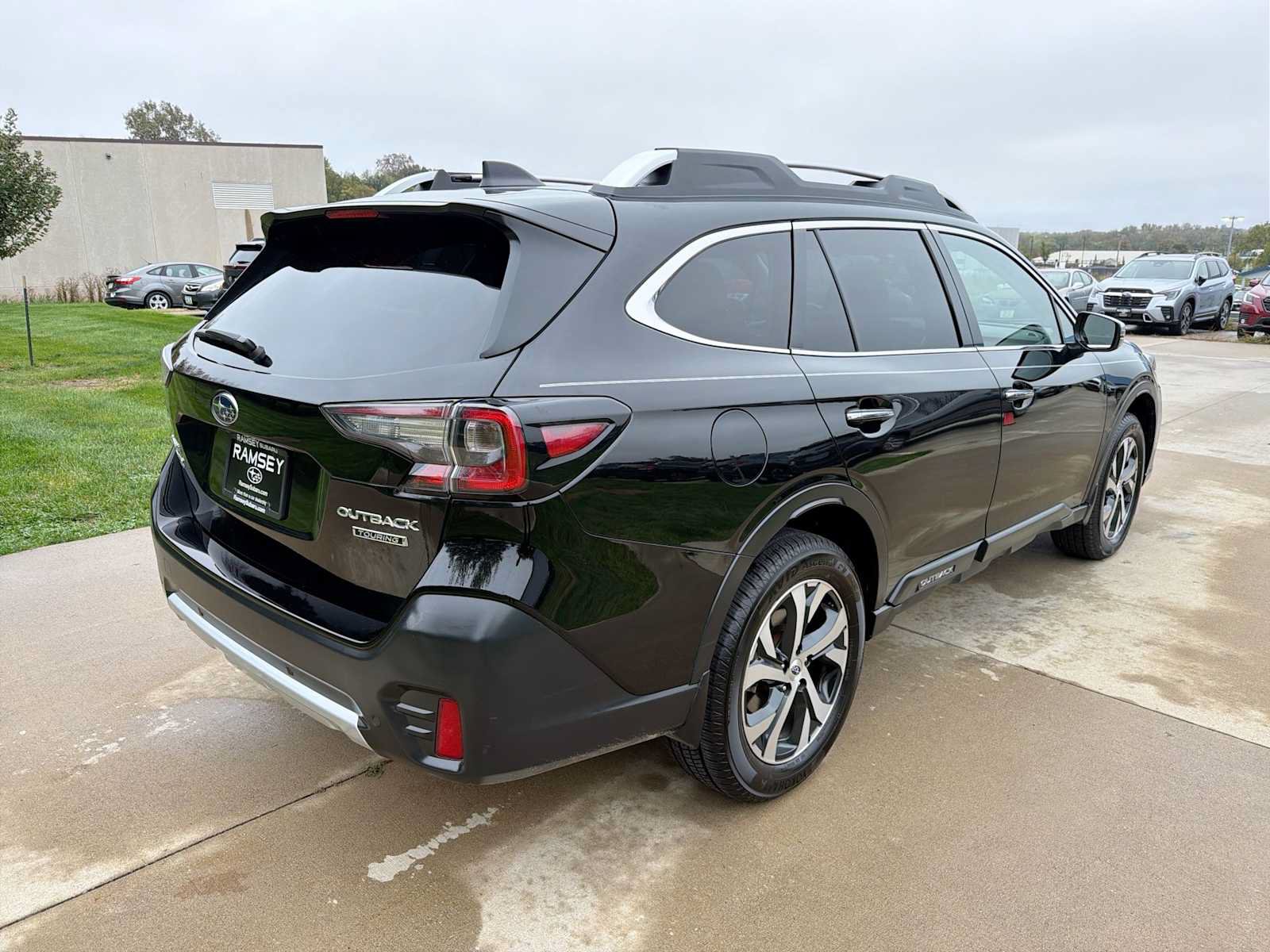 Certified 2022 Subaru Outback Onyx Edition AWD/4WD image 6