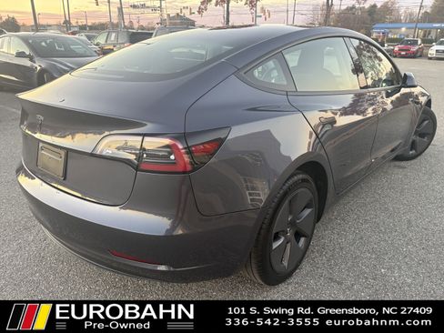 Used 2023 Tesla Model 3 Standard Range image 4