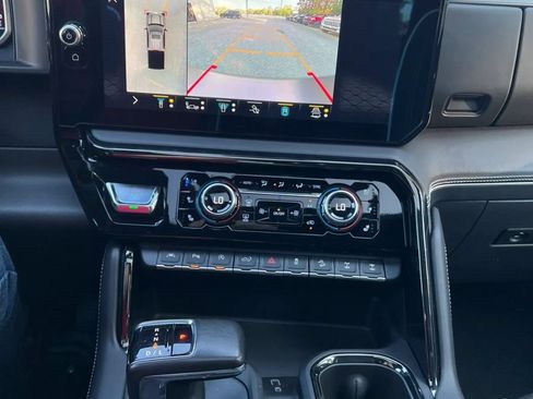 Used 2022 GMC Sierra 1500 AT4X AWD/4WD image 17