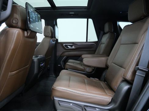 Used 2021 Chevrolet Tahoe High Country w/ Premium Package AWD/4WD image 22