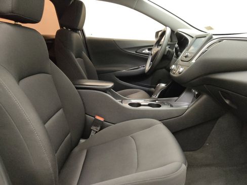 Used 2018 Chevrolet Malibu LS FWD image 21