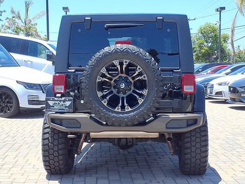 Used 2016 Jeep Wrangler Unlimited Sahara AWD/4WD image 4