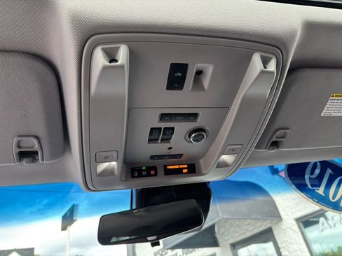 Used 2019 Cadillac Escalade Premium Luxury image 29