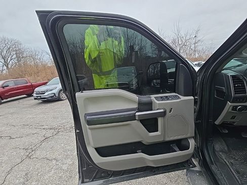 Used 2019 Ford F350 XLT w/ XLT Value Package image 22