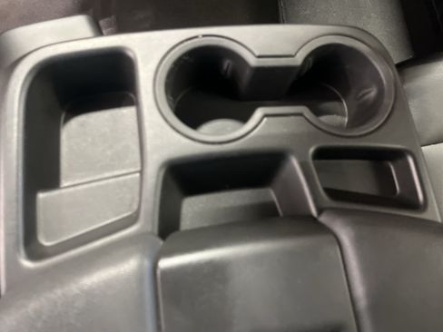 Used 2025 GMC Sierra 1500 SLT AWD/4WD image 14