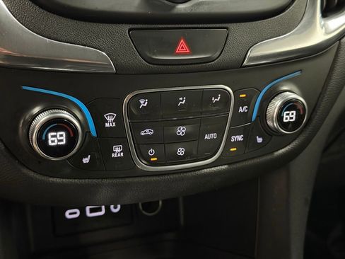 Certified 2020 Chevrolet Equinox LT image 30