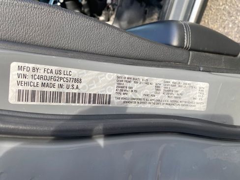 Used 2023 Dodge Durango AWD image 26