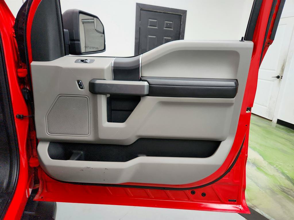 Used 2016 Ford F150 XLT RWD image 25