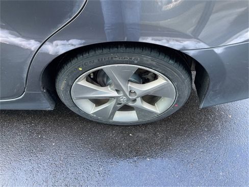 Used 2013 Toyota Camry SE image 9