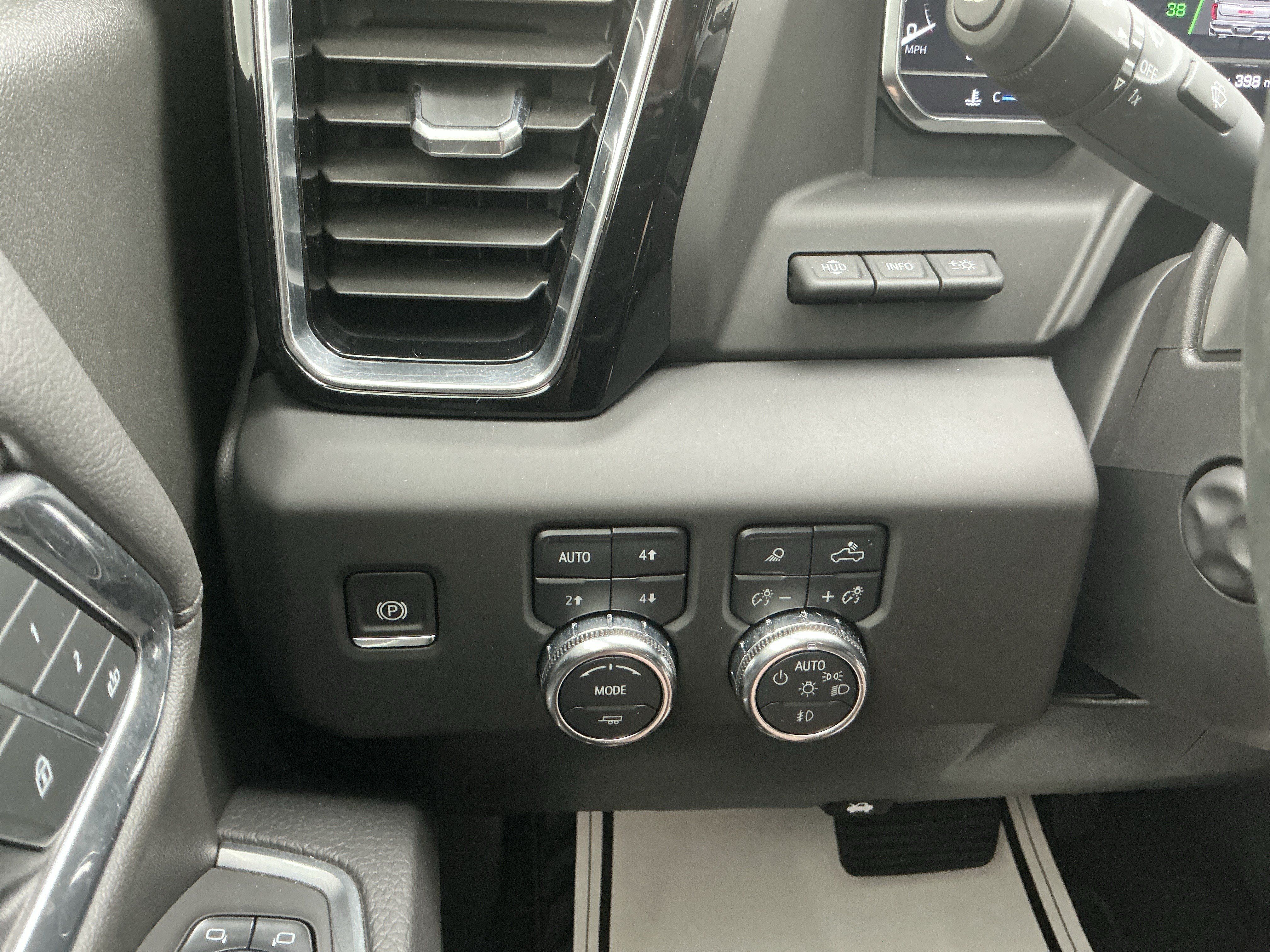 Used 2025 GMC Sierra 1500 Denali w/ Denali Reserve Package AWD/4WD image 20
