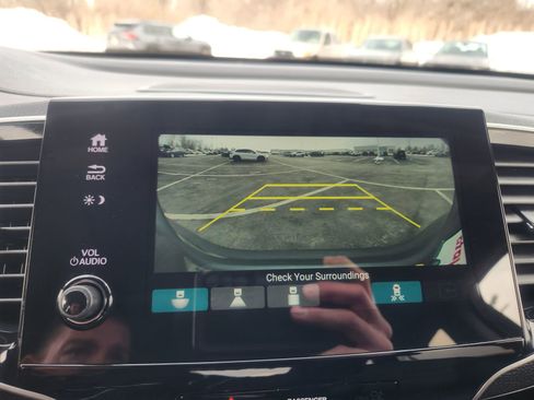 Used 2022 Honda Pilot Touring image 22