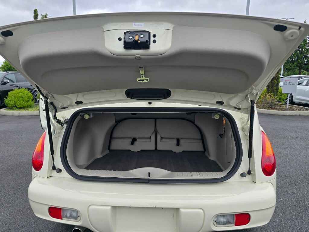 Used 2005 Chrysler PT Cruiser GT FWD image 56