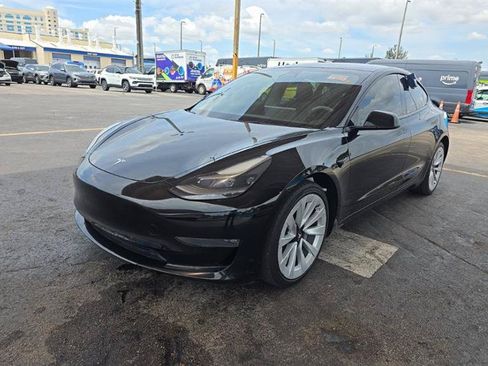 Used 2022 Tesla Model 3 Long Range AWD/4WD image 3