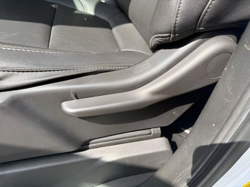 Used 2022 Chevrolet Silverado 2500 W/T w/ WT Convenience Package RWD image 11