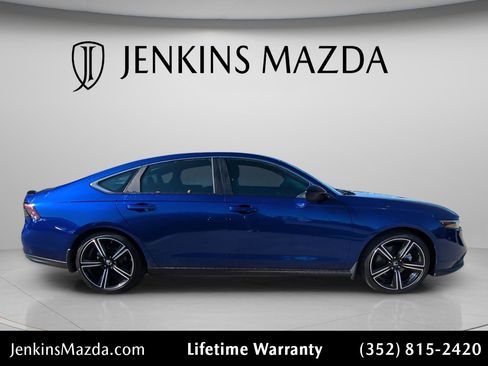 Used 2023 Honda Accord Sport image 1