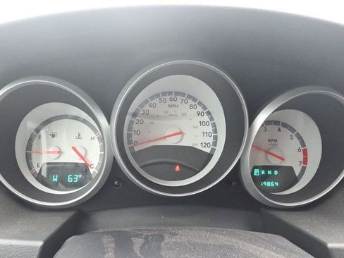 Used 2009 Dodge Grand Caravan SXT w/ Entertainment Group 2 image 9