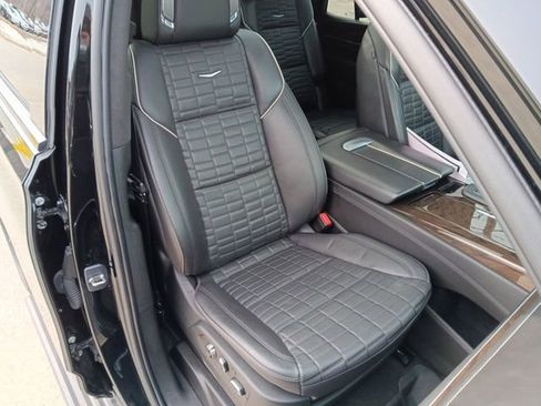 Used 2023 Cadillac Escalade Sport Platinum image 59