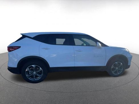 Used 2025 Chevrolet Blazer LT FWD image 16