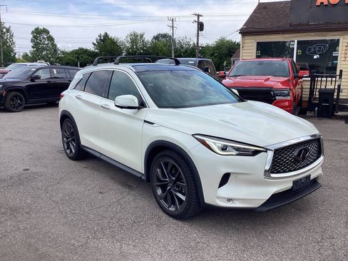 Used 2019 INFINITI QX50 Essential w/ Proactive Package AWD/4WD image 3