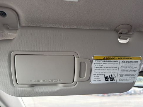 New 2026 Nissan Kicks SR image 24