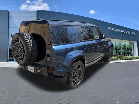New 2026 Land Rover Defender 110 AWD/4WD image 8