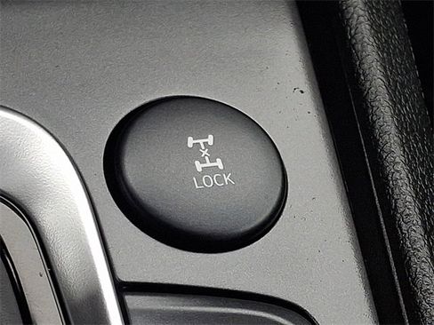 Used 2023 Hyundai Kona Limited w/ Winter Weather Package image 28