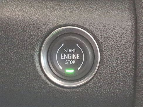 Used 2024 GMC Acadia AT4 w/ Luxury Package image 17