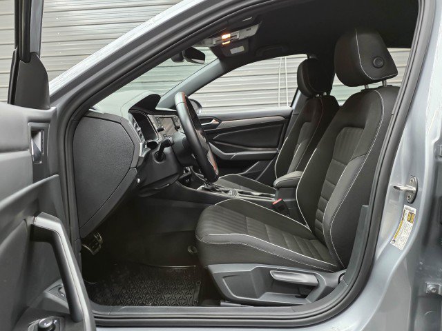 Used 2023 Volkswagen Jetta Sport FWD image 14