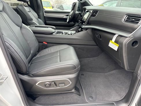 New 2024 Jeep Wagoneer Series II w/ Convenience Group I image 23