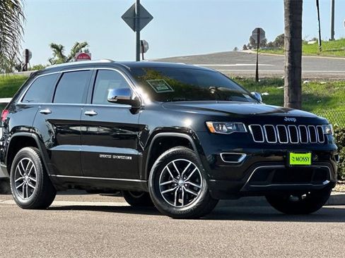 Used 2018 Jeep Grand Cherokee Limited w/ Trailer Tow Group IV image 3