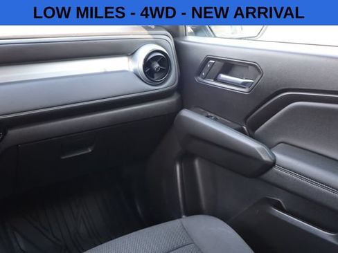 Used 2023 Chevrolet Colorado LT w/ LT Convenience Package AWD/4WD image 9