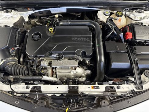Used 2024 Chevrolet Malibu LT FWD image 27