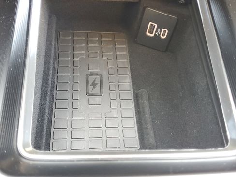 New 2026 Lincoln Corsair Premiere image 23