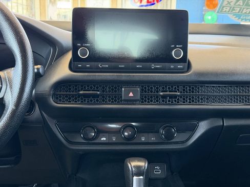 Used 2023 Honda HR-V LX image 17