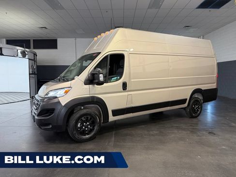 Used 2026 RAM ProMaster 3500 w/ Quick Order Package 22G SLT FWD image 1