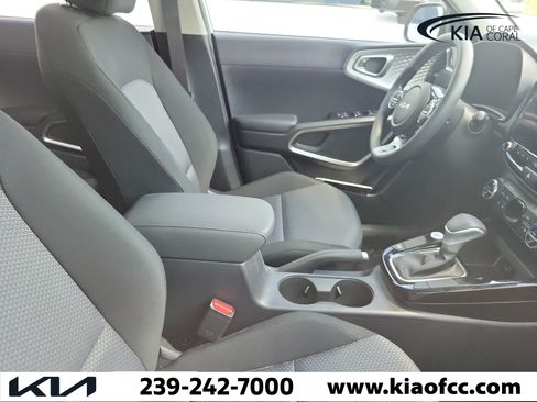 Certified 2025 Kia Soul S FWD image 10