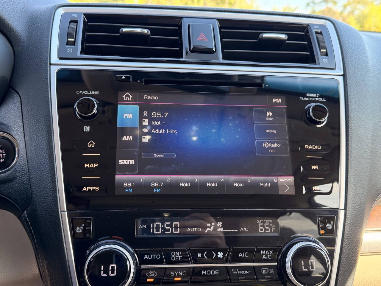 Used 2019 Subaru Outback 2.5i Limited AWD/4WD image 19