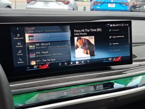 Used 2024 BMW 760i xDrive w/ Executive Package image 17