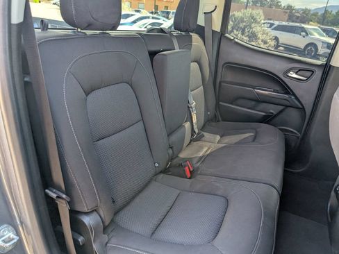 Used 2022 Chevrolet Colorado LT w/ Chrome Appearance Package RWD image 14